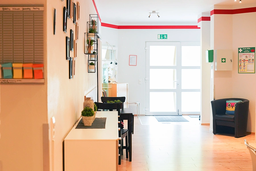 holas-ambulante-intensivpflege-beatmungspflege-wohngemeinschaft-emst-01